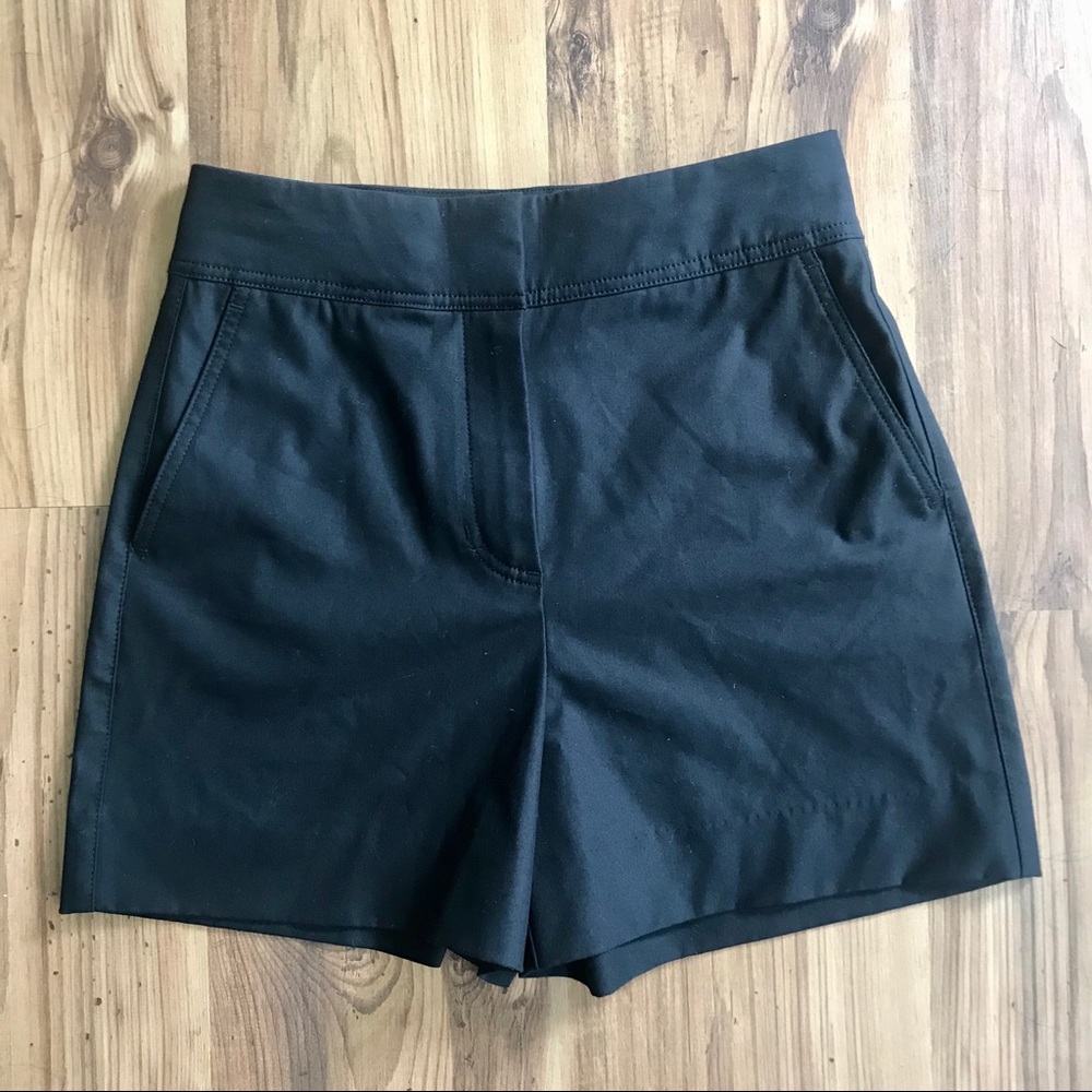 Aritzia Babaton Dress Shorts